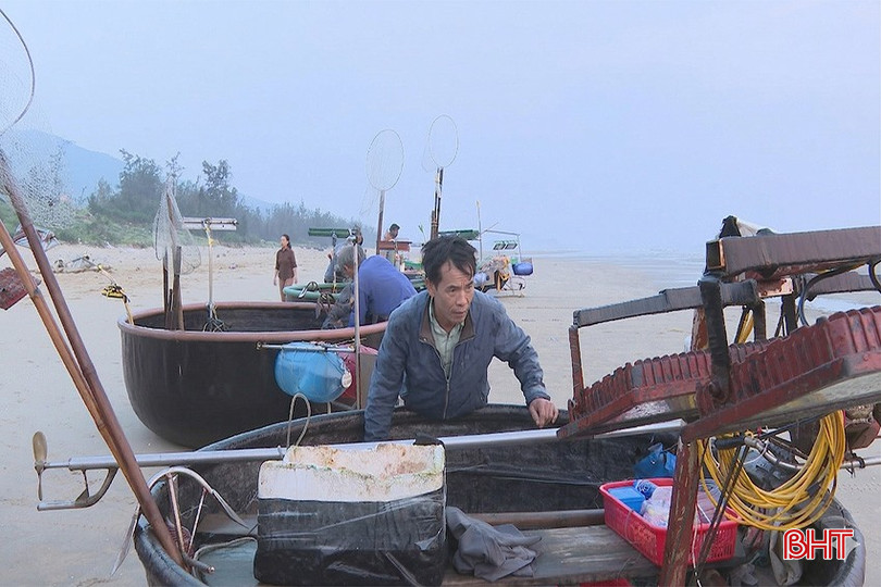 bqbht_br_anh-cham-soc-thuyen.jpg