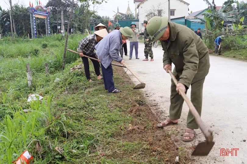 Thi đua xây dựng xã đạt chuẩn NTM nâng cao ở Hương Sơn