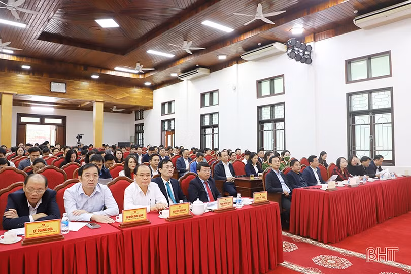 21 đề tài, ý tưởng đạt giải Cuộc vận động xây dựng TP Hà Tĩnh giàu mạnh, văn minh