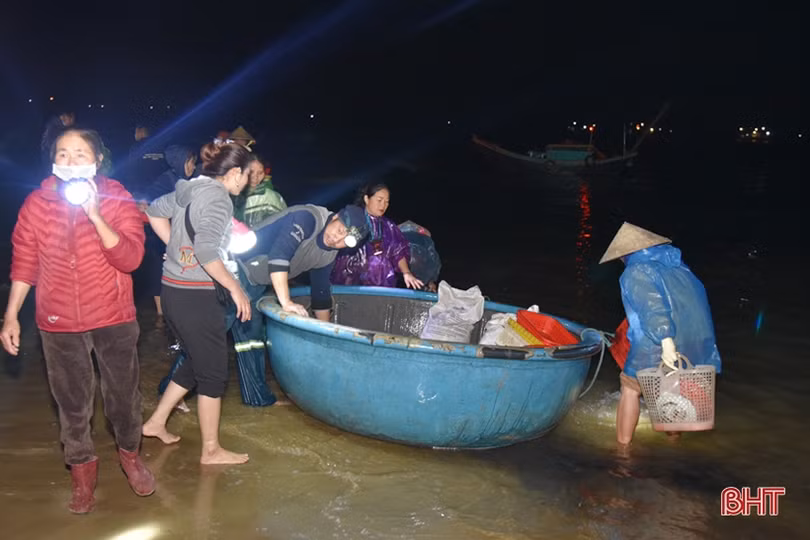 Sớm cải thiện môi trường, điều kiện phục vụ kinh doanh ở chợ cá Cồn Gò