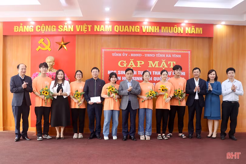 Gặp mặt các đội tuyển Hà Tĩnh dự thi học sinh giỏi quốc gia