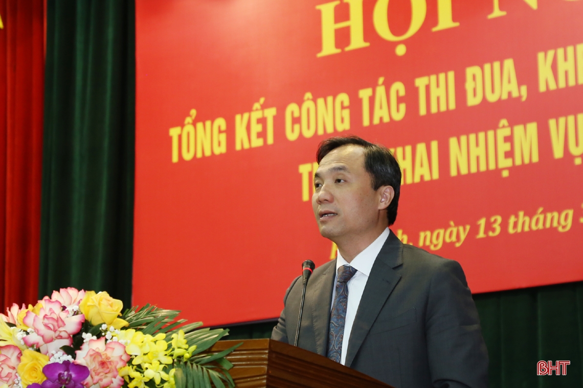 Hà Tĩnh đoàn kết, chung sức thực hiện tốt các phong trào thi đua yêu nước