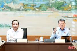 Thủ tướng dự thảo luận tổ với các đoàn ĐBQH Hà Tĩnh, Hải Phòng, Lạng Sơn 