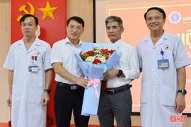 Hội đồng cấp tỉnh Hà Tĩnh công bố xét chọn đề nghị tặng danh hiệu "Thầy thuốc Ưu tú"