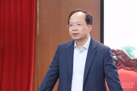 Bí thư Tỉnh ủy chúc mừng ngày truyền thống các cơ quan tham mưu, giúp việc Tỉnh ủy