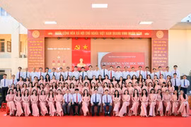 Lấy ý kiến xét tặng danh hiệu Anh hùng Lao động cho Trường THPT Chuyên Hà Tĩnh