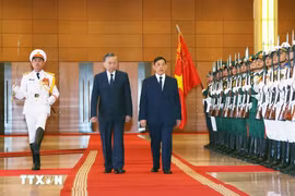 Tổng Bí thư, Chủ tịch nước Tô Lâm chủ trì lễ đón chính thức Nhà vua Thái Lan và Hoàng hậu