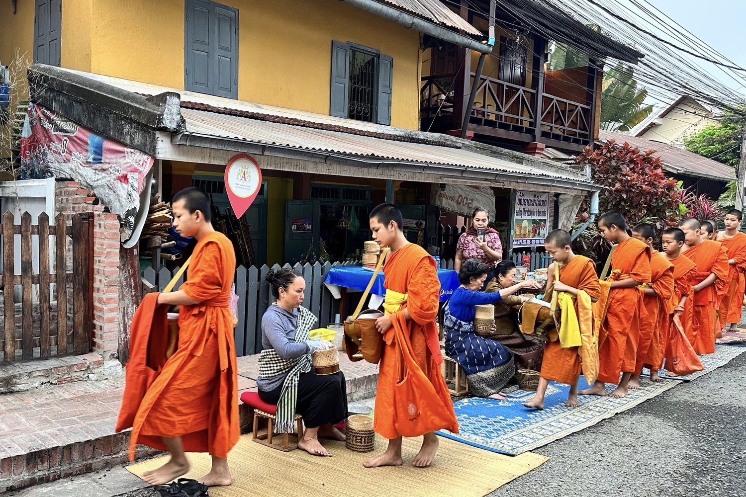 Kinh nghiệm tự lái ôtô từ Việt Nam du lịch Lào