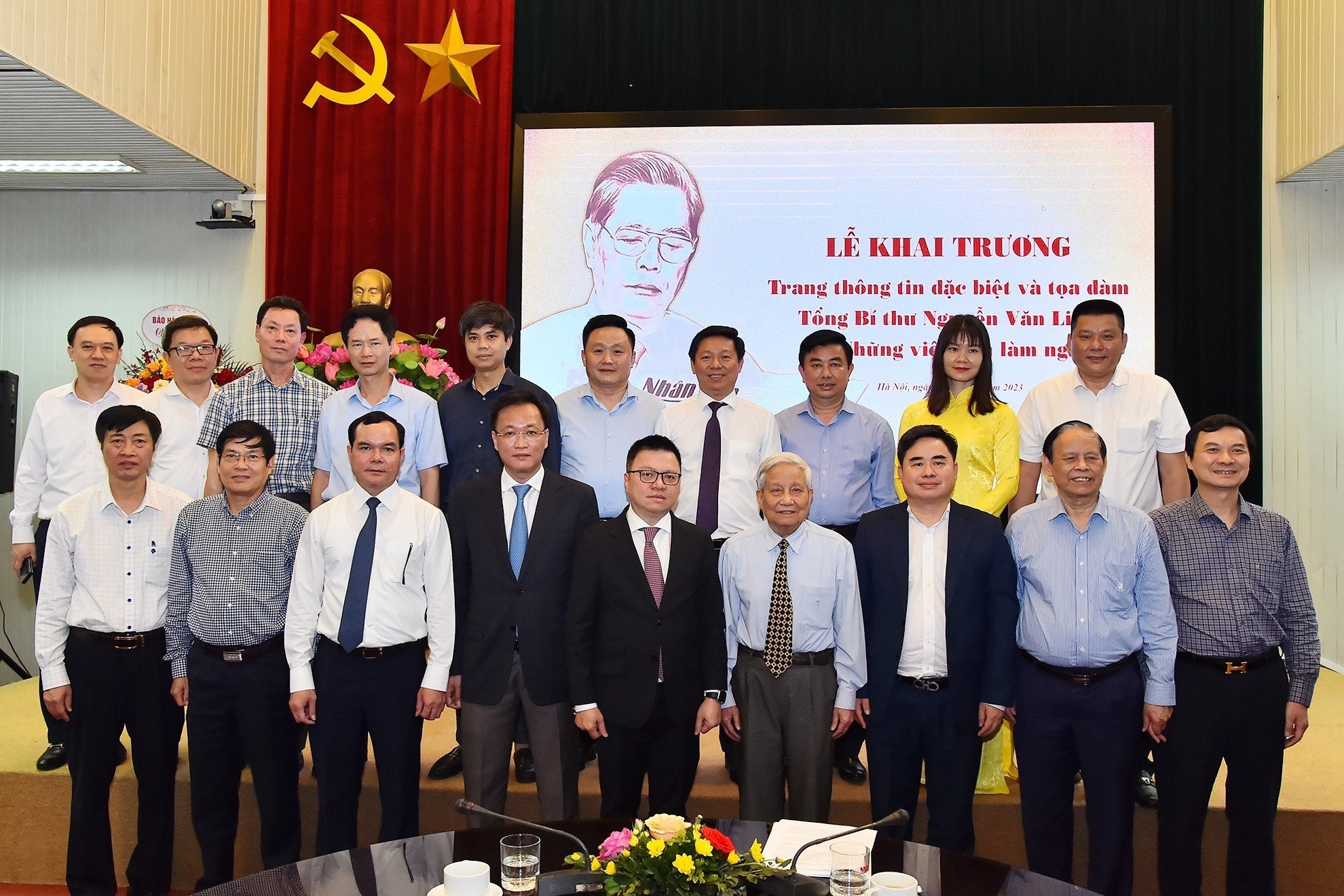 Các đại biểu tham dự buổi tọa đàm. Ảnh: THỦY NGUYÊN Thúc đẩy phong trào “Nói và Làm” trong giai đoạn mới