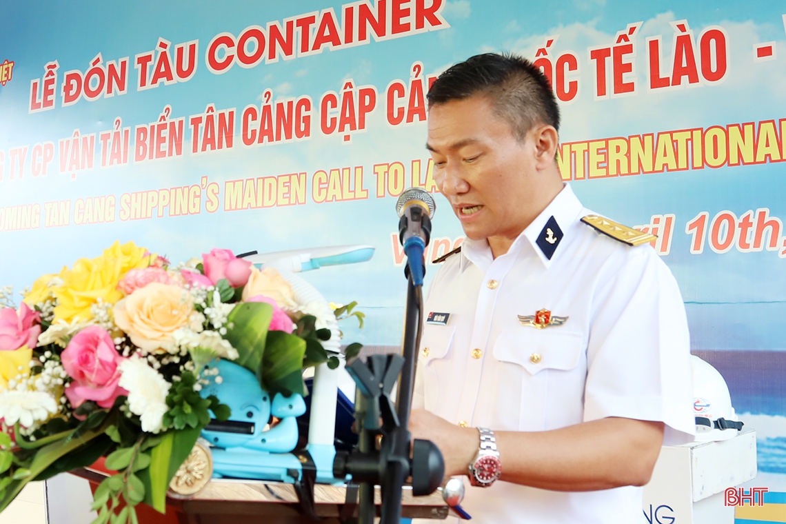 Cảng quốc tế Lào - Việt đón tàu container đầu tiên của Tân Cảng Sài Gòn