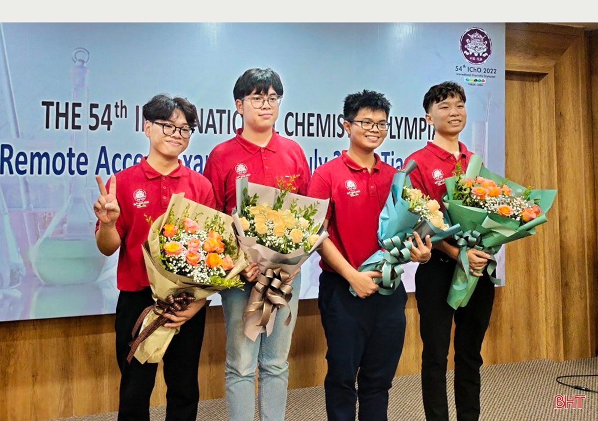 “Chàng trai vàng Hóa học” và giấc mơ khắc tên trên bảng vàng