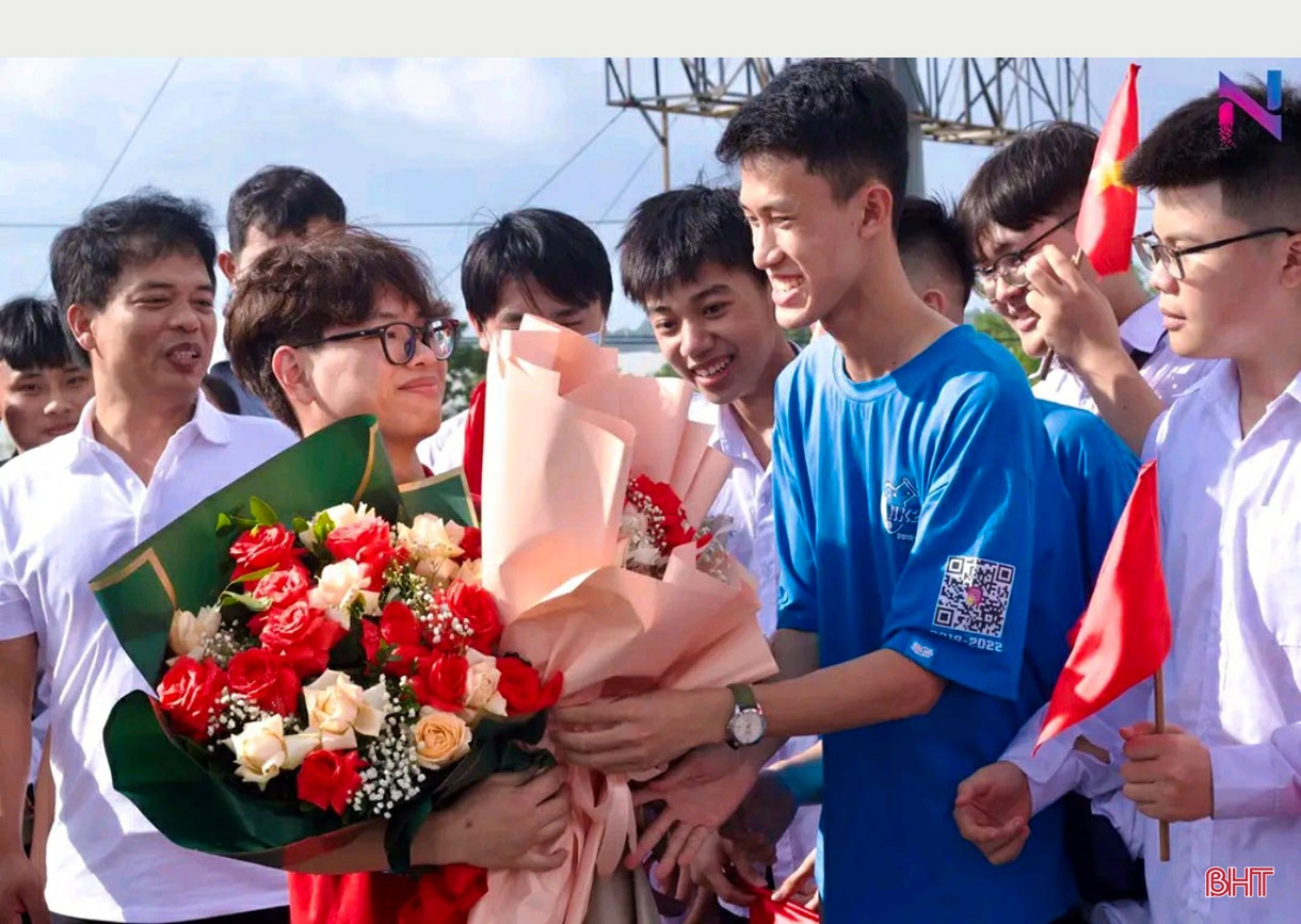 “Chàng trai vàng Hóa học” và giấc mơ khắc tên trên bảng vàng