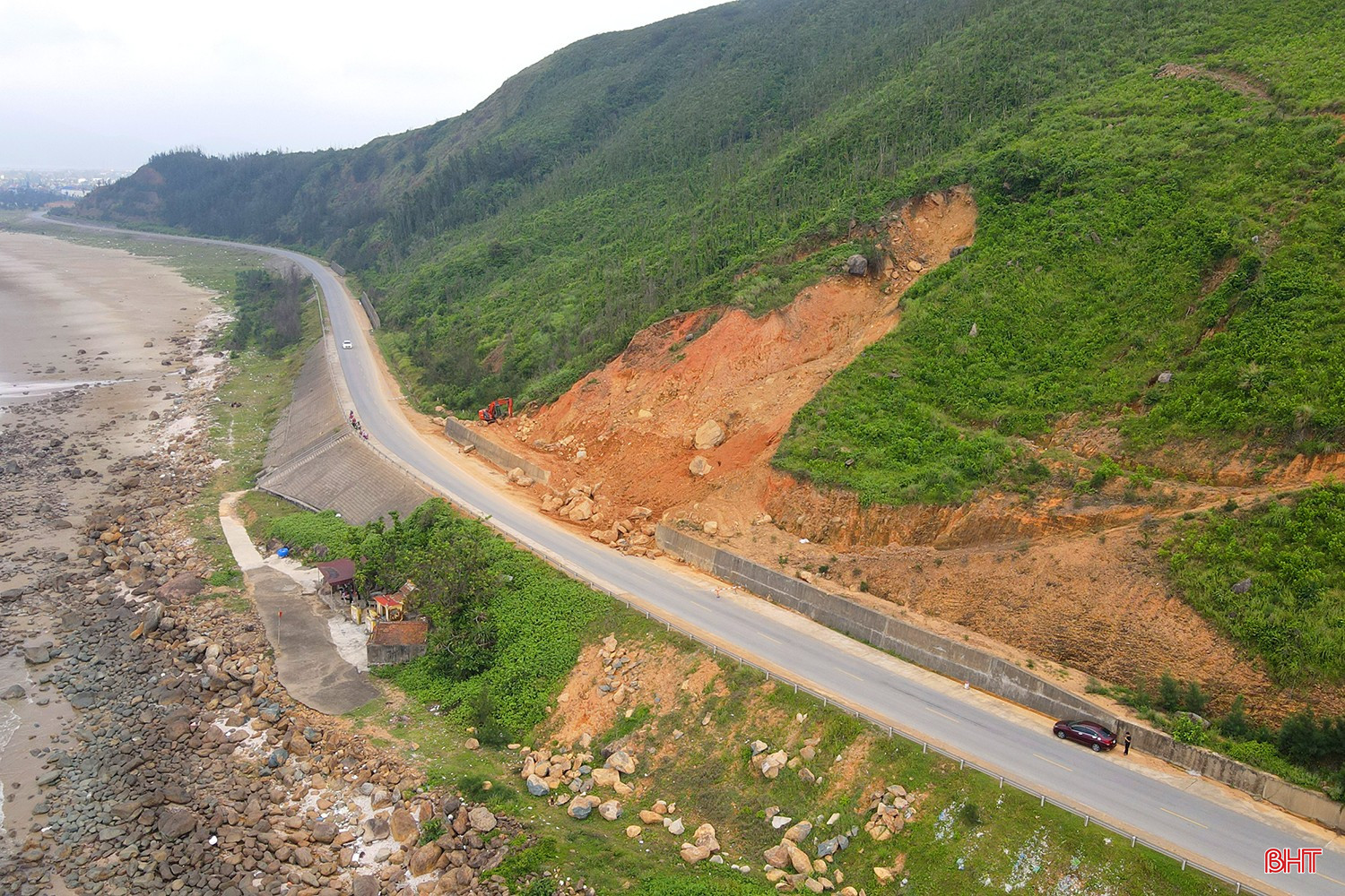 bqbht_br_sat-lo-duong-ven-bien-ha-tinh-2.jpg