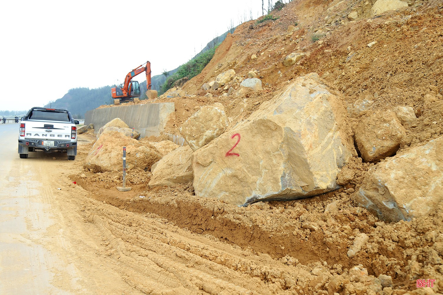 bqbht_br_sat-lo-duong-ven-bien-ha-tinh-19.jpg