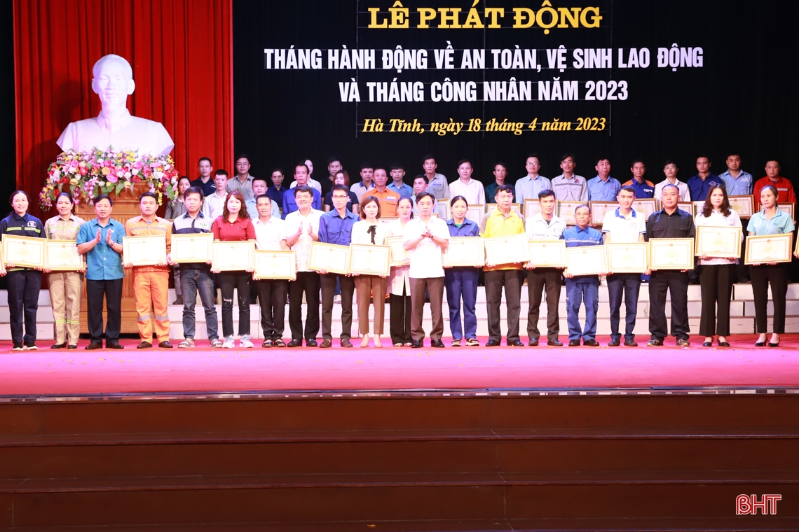 Hà Tĩnh phát động Tháng hành động về an toàn, vệ sinh lao động và Tháng công nhân 2023