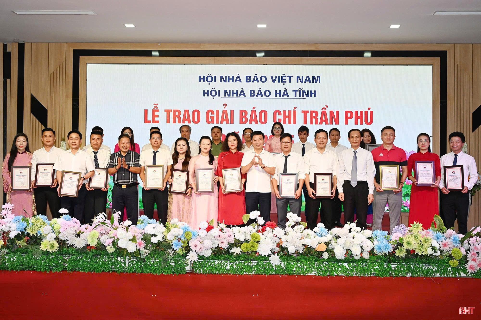 bqbht_br_z7938696219170-cb4662c45527ec23b98fc0d464780c85.jpg