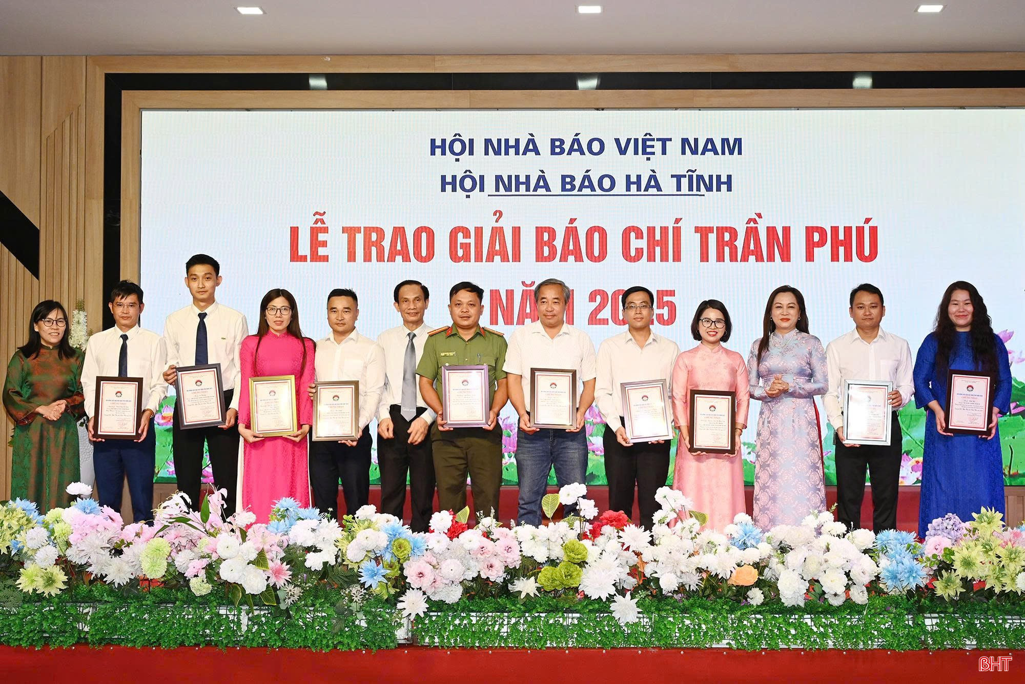 bqbht_br_z7938696287104-6a238d70aa7dab76deca32849bf58c61.jpg