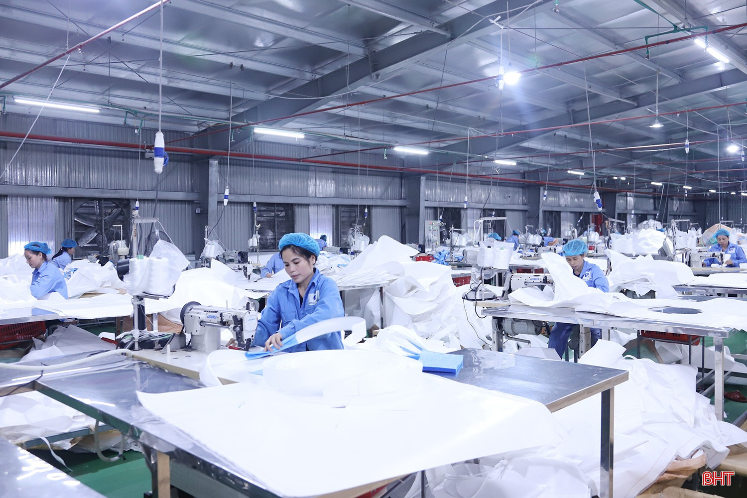 Đoàn viên, người lao động Công ty CP Bao bì Sông La Xanh được quan tâm về đời sống, việc làm.