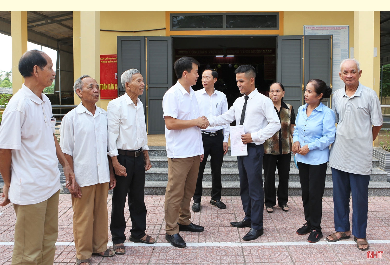 Lý tưởng và khát vọng cống hiến dưới ngọn cờ của Đảng (Bài 2): Tấm “bằng tốt nghiệp” quý giá nhất đời tôi!