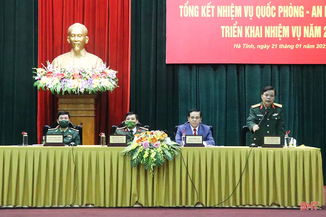 Giữ vững quốc phòng - an ninh, đảm bảo cho kinh tế - xã hội phát triển