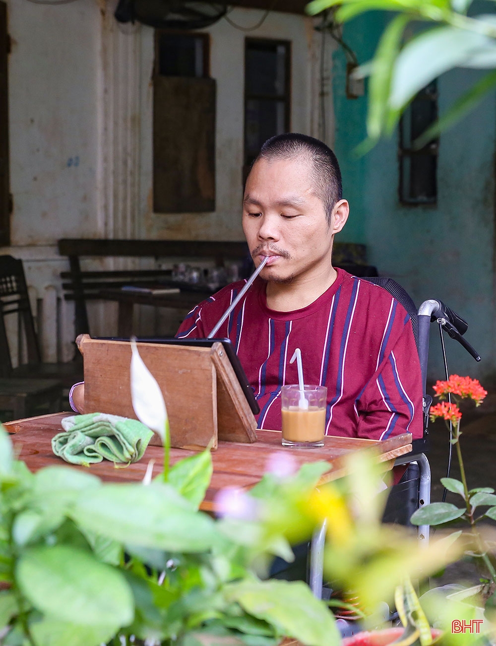 Chàng trai khuyết tật ở Hà Tĩnh lan tỏa lối sống tích cực trong cộng đồng