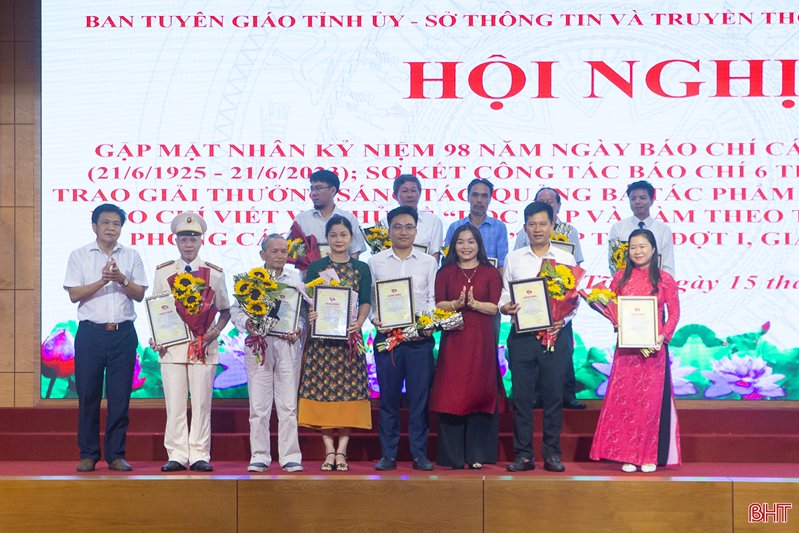 Báo chí tích cực đồng hành với tỉnh trong thực hiện các nhiệm vụ chính trị