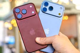 Thử hết các màu iPhone 18 Pro ngoài đời: Burgundy và Băng Thanh hợp gu ai