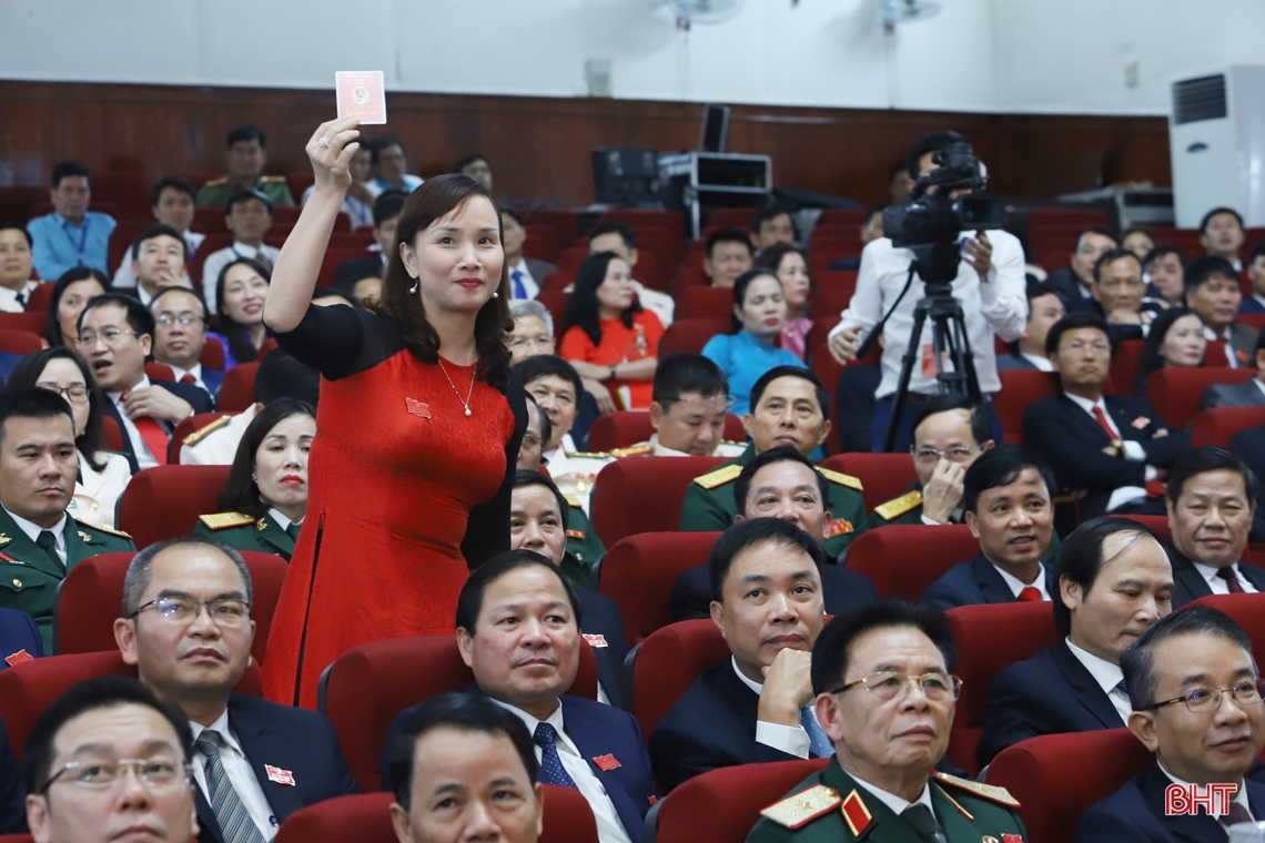 Bầu Ban Chấp hành Đảng bộ Hà Tĩnh lần thứ XIX nhiệm kỳ 2020 - 2025