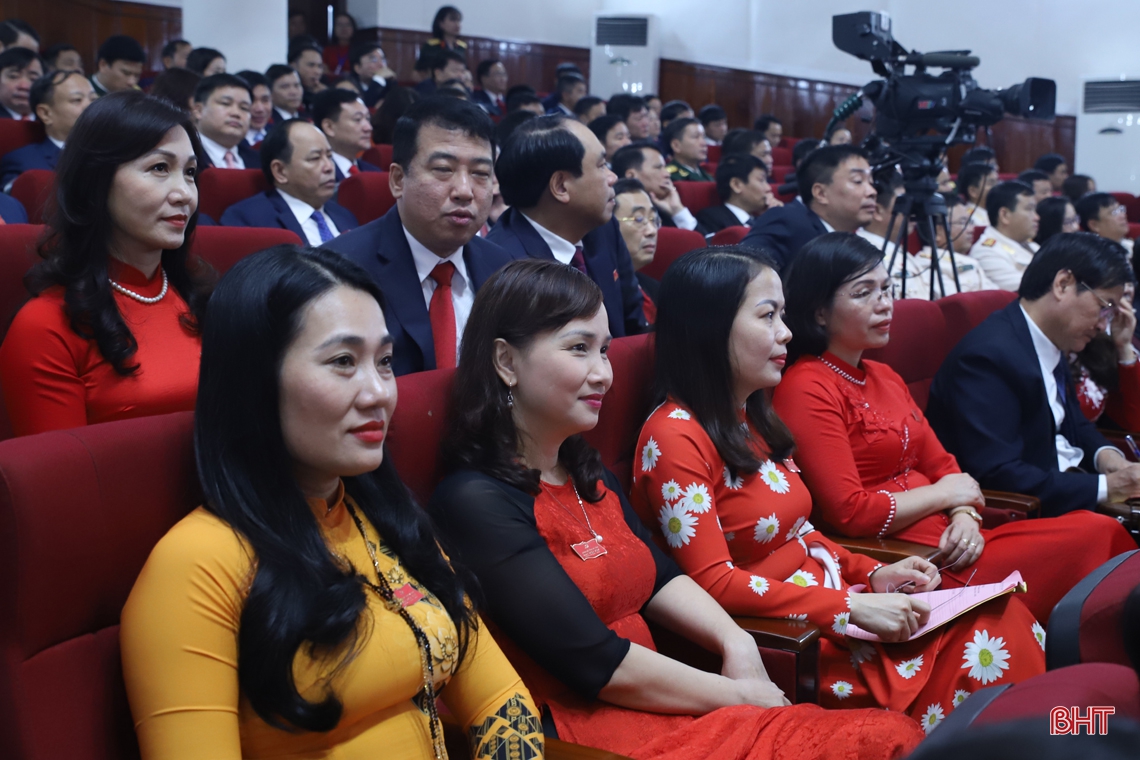 Hoàn thành phiên khai mạc Đại hội Đại biểu Đảng bộ tỉnh Hà Tĩnh lần thứ XIX
