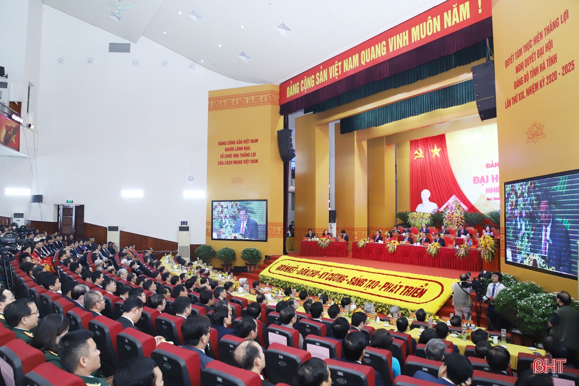 Hoàn thành phiên khai mạc Đại hội Đại biểu Đảng bộ tỉnh Hà Tĩnh lần thứ XIX