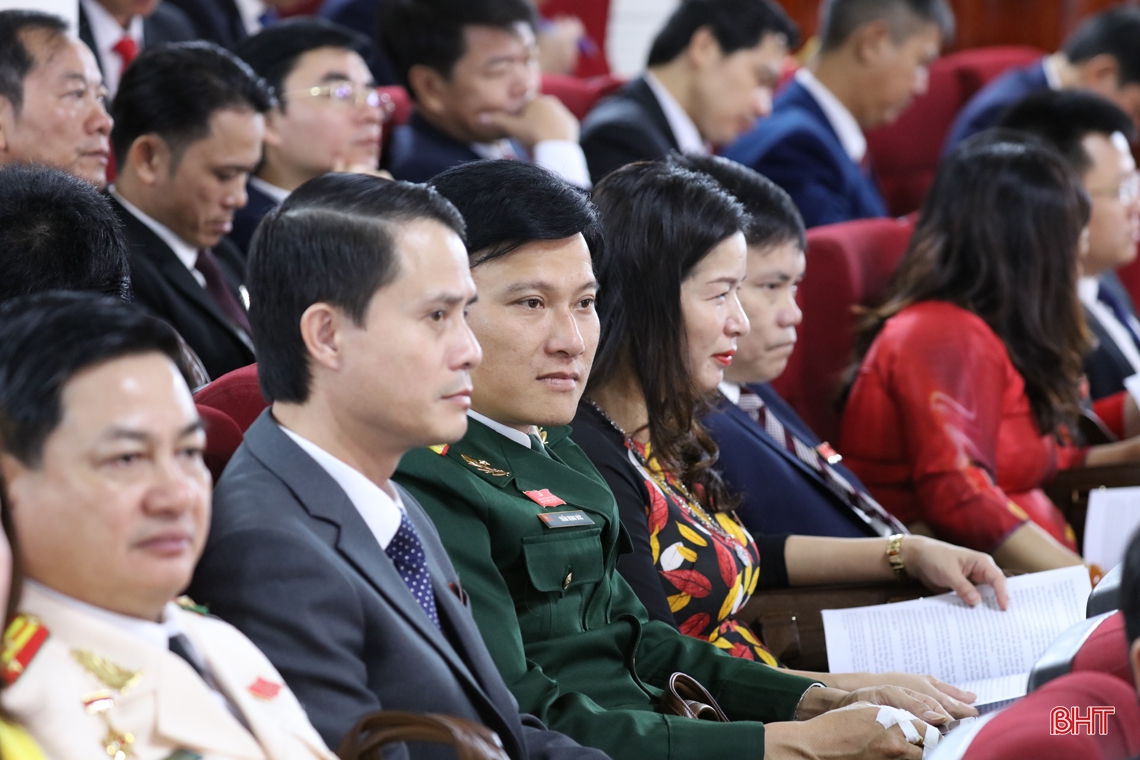 Hoàn thành phiên khai mạc Đại hội Đại biểu Đảng bộ tỉnh Hà Tĩnh lần thứ XIX
