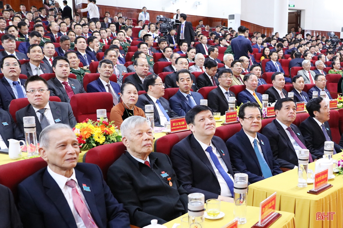Hoàn thành phiên khai mạc Đại hội Đại biểu Đảng bộ tỉnh Hà Tĩnh lần thứ XIX