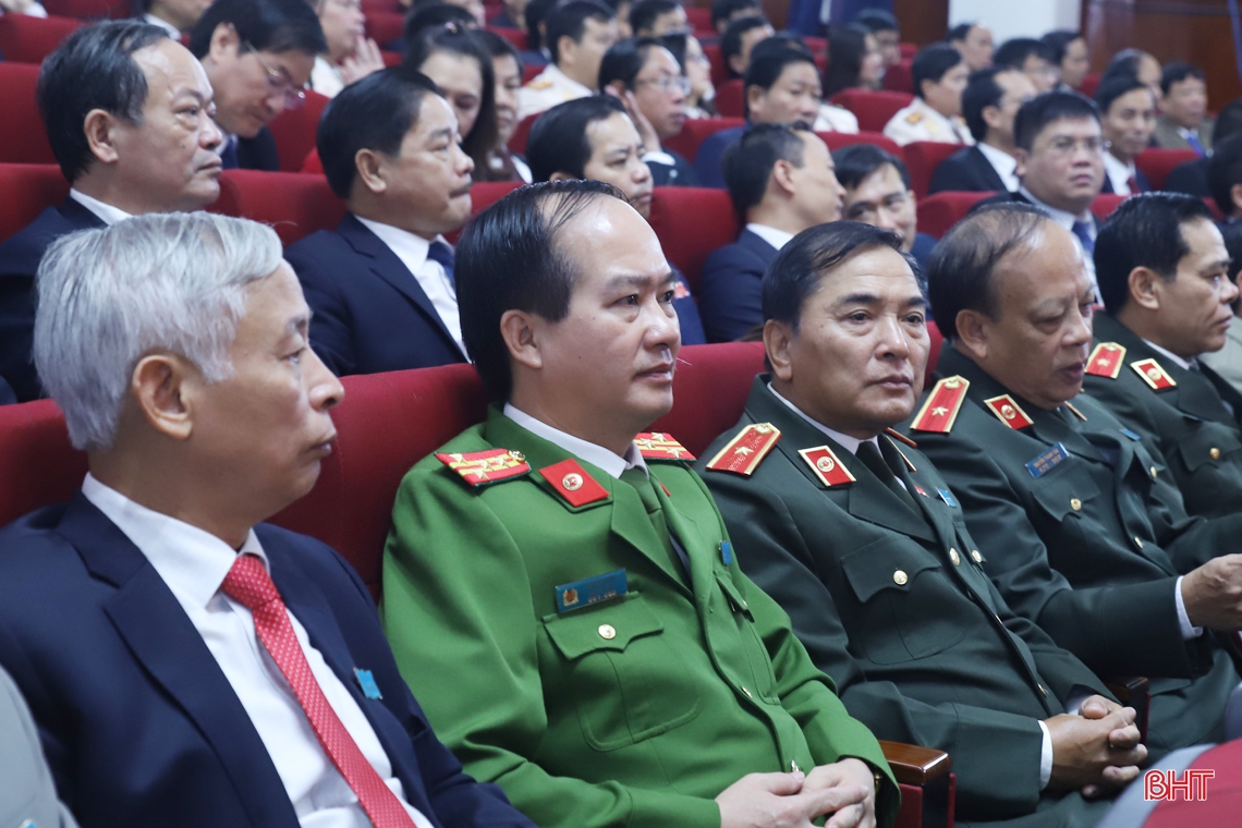 Hoàn thành phiên khai mạc Đại hội Đại biểu Đảng bộ tỉnh Hà Tĩnh lần thứ XIX