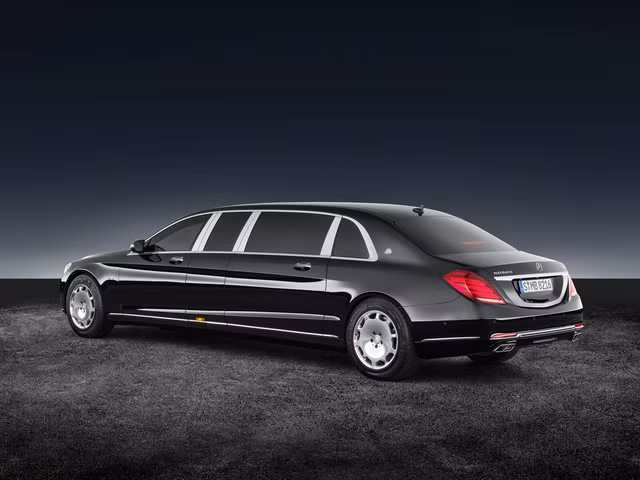 mercedes maybach s600 pullman guard xe boc thep trieu do cho yeu nhan