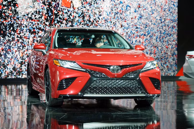 toyota camry 2018 trinh lang chua co gia ban