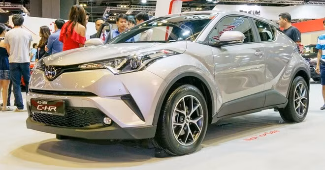 toyota c hr ra mat nguoi dung dong nam a
