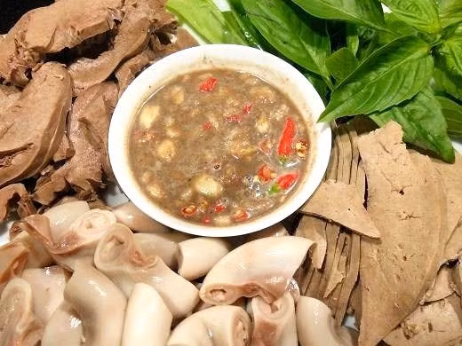 6 hiem hoa khi an noi tang