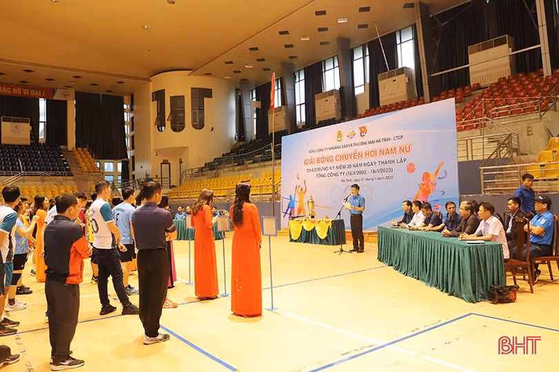 Mitraco Hà Tĩnh tổ chức Giải Bóng chuyền hơi chào mừng kỷ niệm 20 thành lập