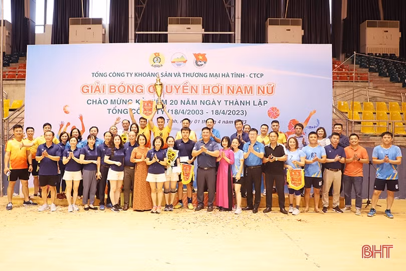 Mitraco Hà Tĩnh tổ chức Giải Bóng chuyền hơi chào mừng kỷ niệm 20 thành lập