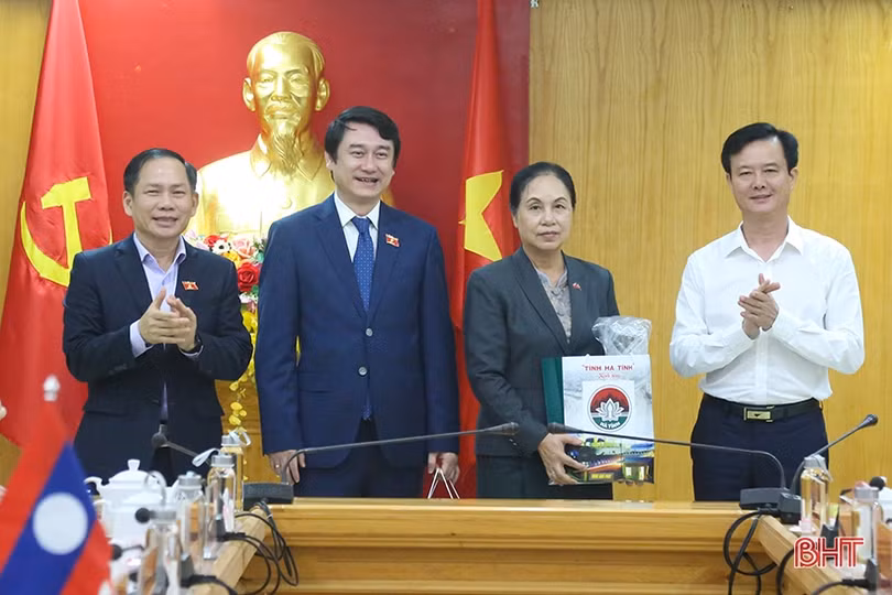 Tiếp tục thực hiện tốt hiệp định về hợp tác phát triển các bến cảng Vũng Áng