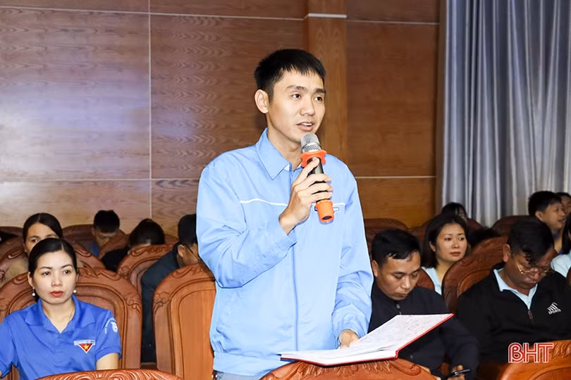 Lãnh đạo huyện Đức Thọ đối thoại với hơn 400 đoàn viên thanh niên 