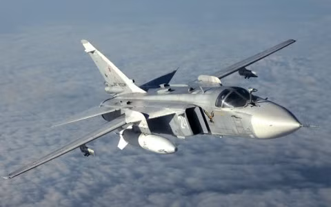 cuong kich su 24 ma f 16 cua tho nhi ky ban ha co gi dac biet