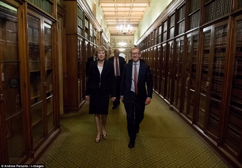 tuan lam viec ban ron cua tan thu tuong anh theresa may