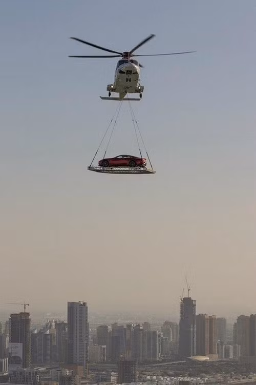 nhung hinh anh ba dao chi co o dubai