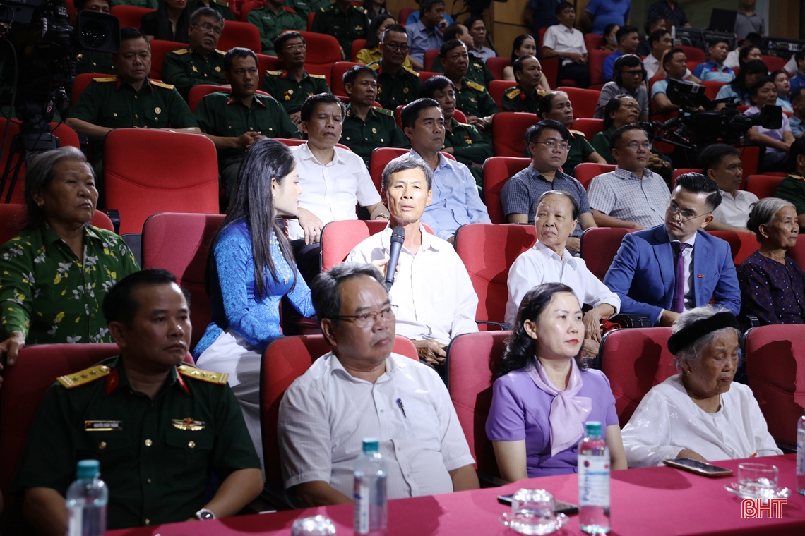 Hào hùng, lắng đọng Chương trình giao lưu nghệ thuật “Lời tri ân tháng 7