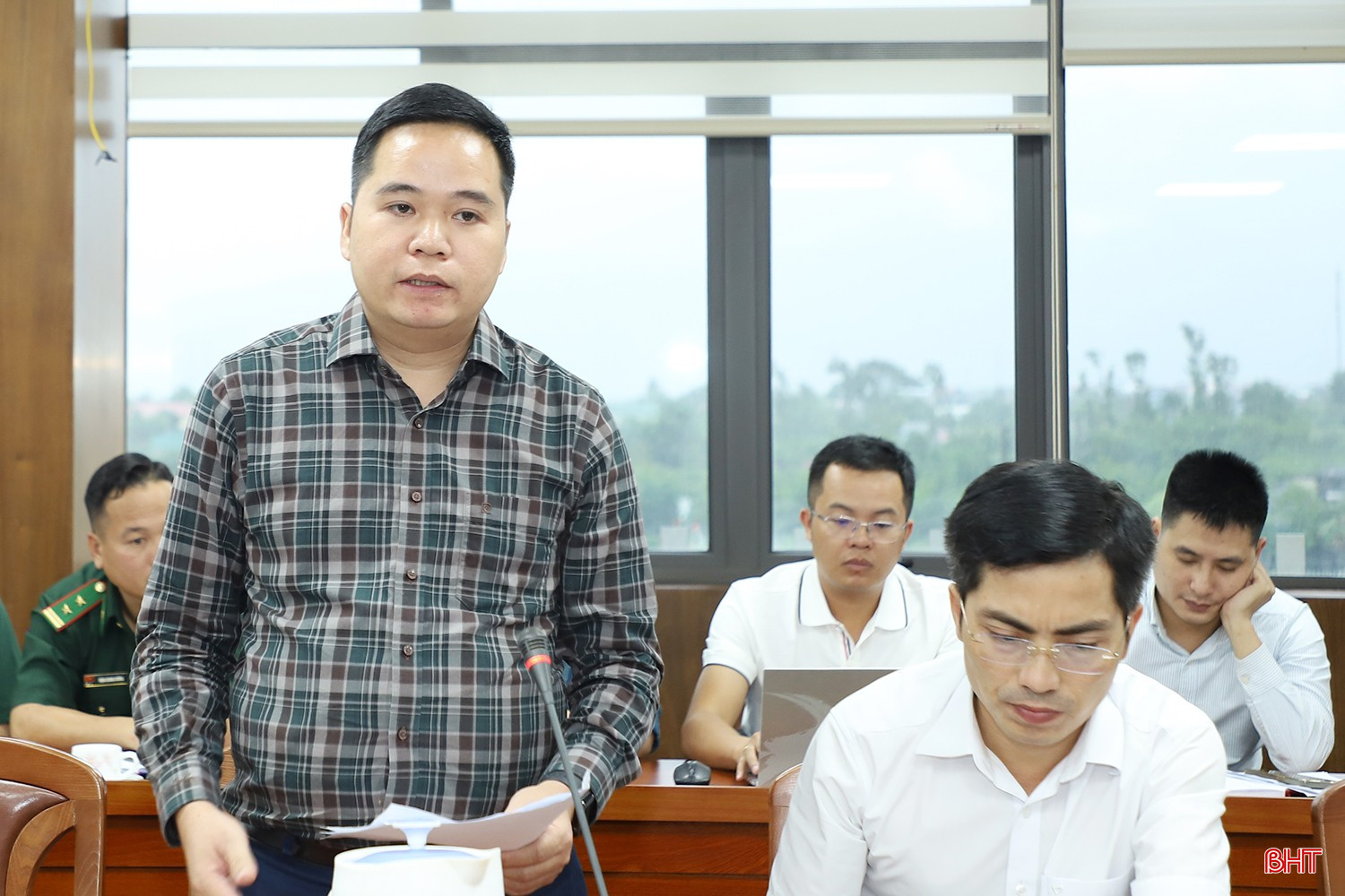 Đại diện Tập đoàn Vingroup đề xuất một số nội dung để thực hiện các dự án theo tiến độ.