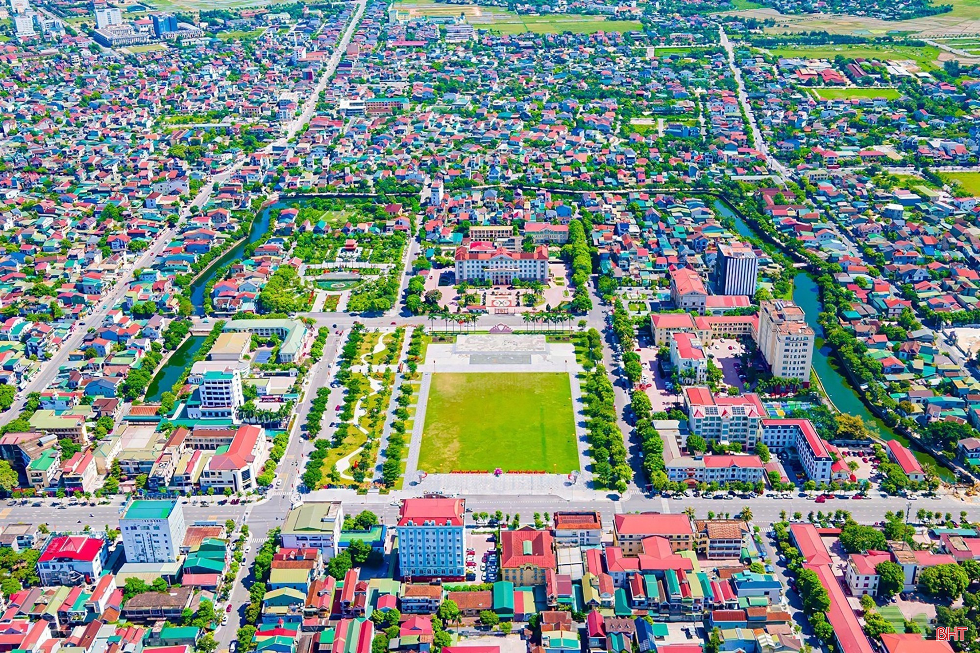 Quy hoạch tỉnh Hà Tĩnh được điều chỉnh nhằm bảo đảm đồng bộ, thống nhất với Quy hoạch tổng thể quốc gia, các quy hoạch ngành quốc gia và quy hoạch vùng Bắc Trung Bộ.