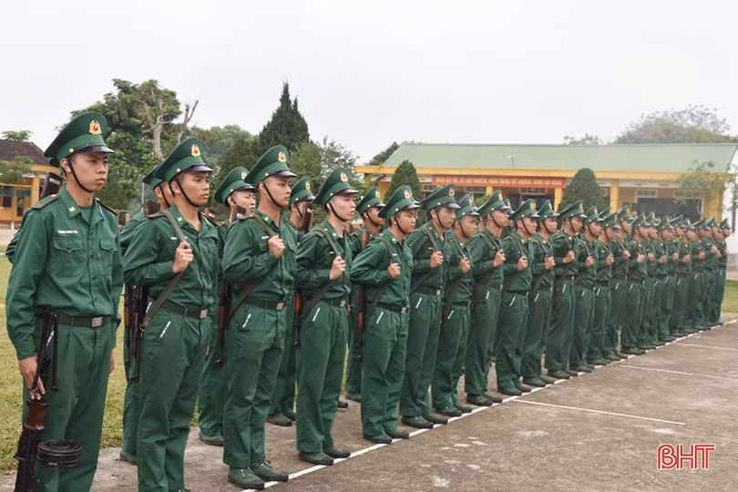 Chiến sỹ mới biên phòng Hà Tĩnh lên đường làm nhiệm vụ