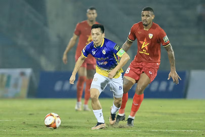 Phi Sơn ra sân, Hồng Lĩnh Hà Tĩnh tự tin tiếp đón Văn Quyết trong ngày trở lại