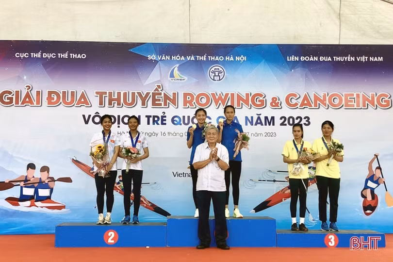 Hà Tĩnh xếp thứ 3 Giải Đua thuyền rowing, canoeing trẻ quốc gia